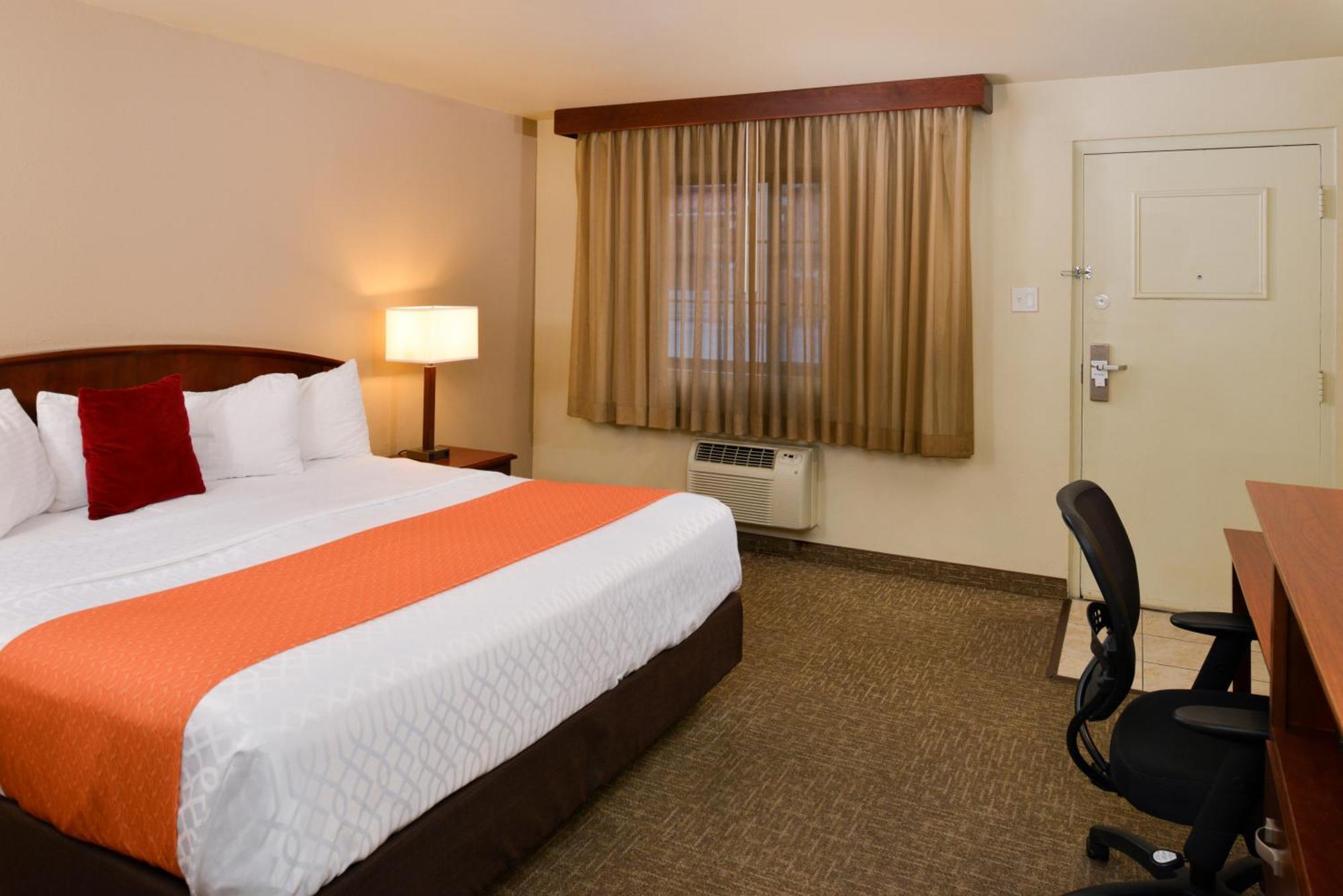 Best Western University Inn Fort Collins Bagian luar foto